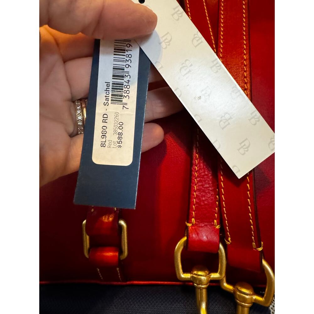 Iconic Dooney and Bourke red Florentine satchel with bag and tags - Picture 3 of 13
